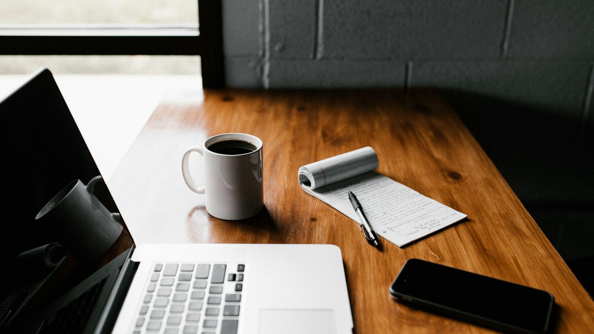 Freelance IA en 2026 : comment construire son offre et trouver ses premiers clients